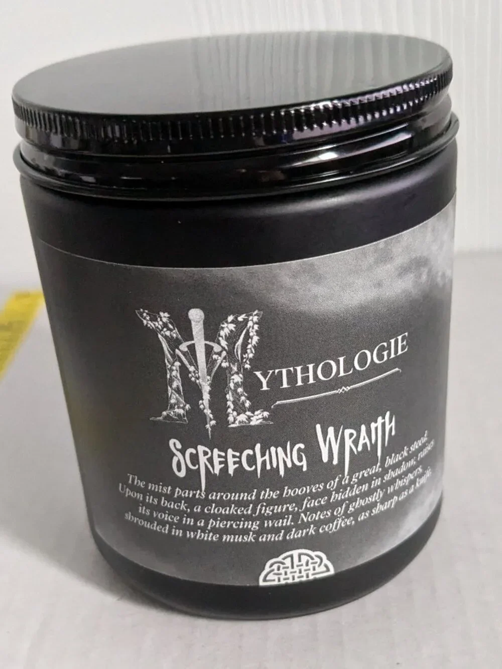 MYTHOLOGIE Screeching Wraith Scented Candle